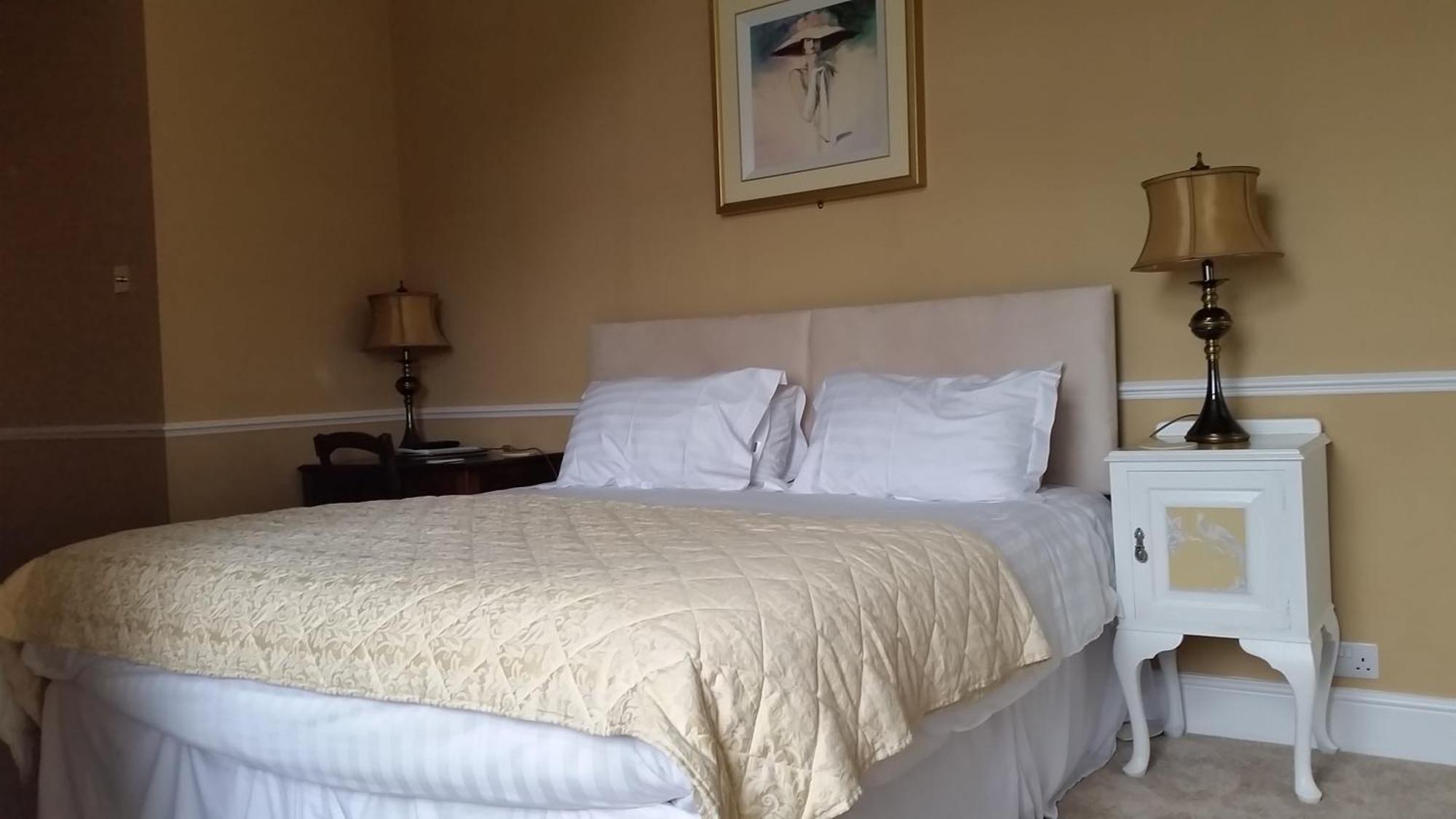 Pencubitt House Guest House Лискард Стая снимка
