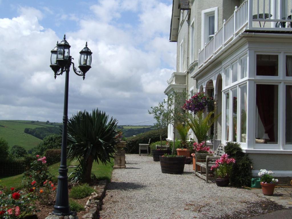 Pencubitt House Guest House Лискард Екстериор снимка