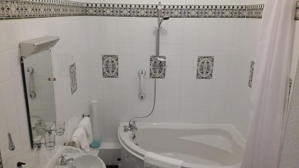 Pencubitt House Guest House Лискард Стая снимка